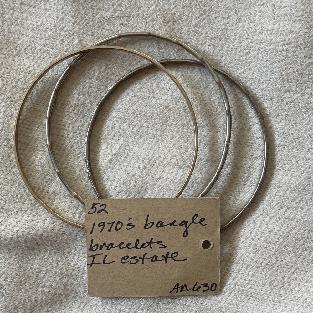 Vintage bangle bracelet set